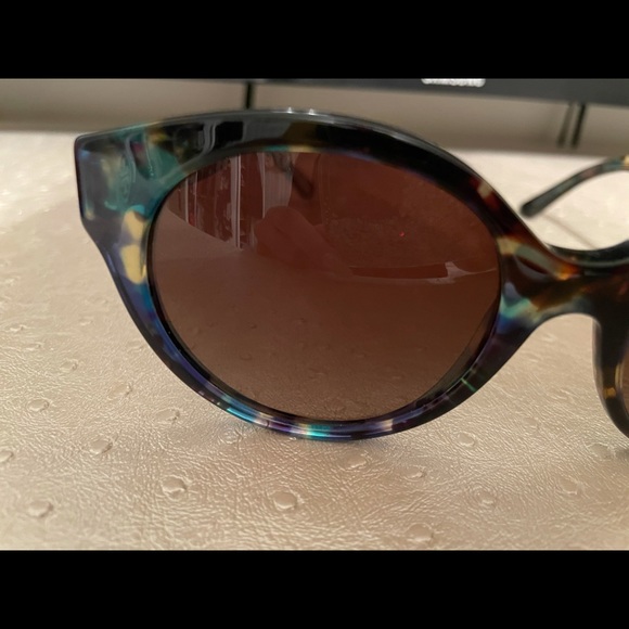 Tory Burch sunglasses - Picture 5 of 8